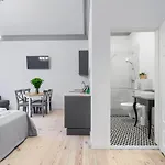 1899 公寓式酒店 3*
