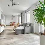 1899 公寓式酒店