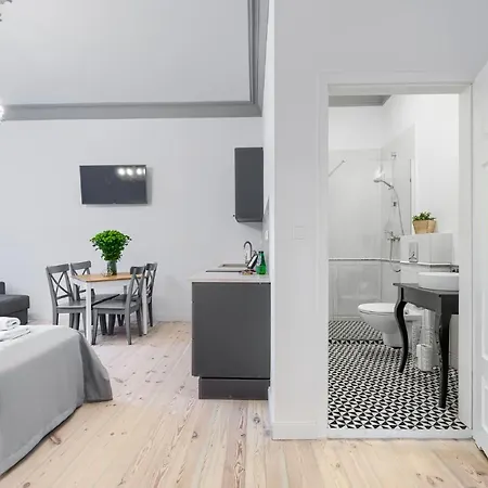 1899 Aparthotel 3*